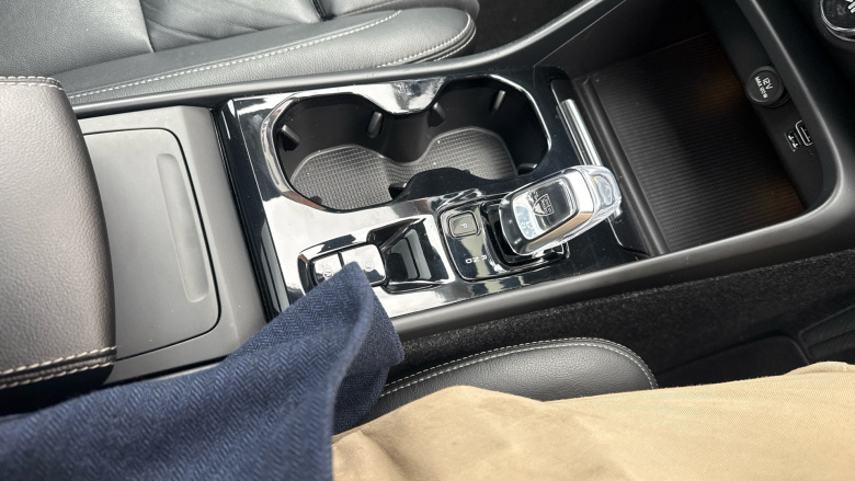 Volvo Xc40 2.0 T4 Inscription Pro 5dr AWD Geartronic Petrol Estate